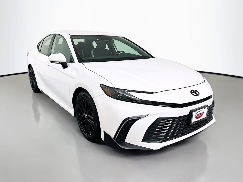 Certified 2025 Toyota Camry SE w/ Convenience Package FWD image 3