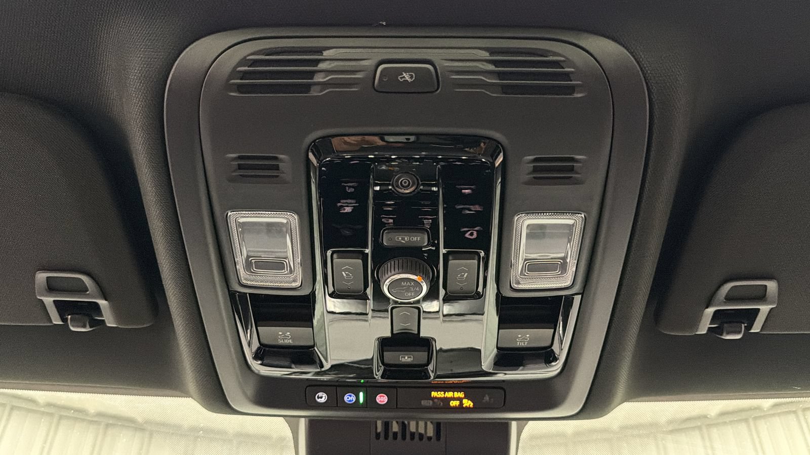 Used 2026 GMC Yukon AT4 Ultimate w/ LPO, Floor Liner Package AWD/4WD image 46