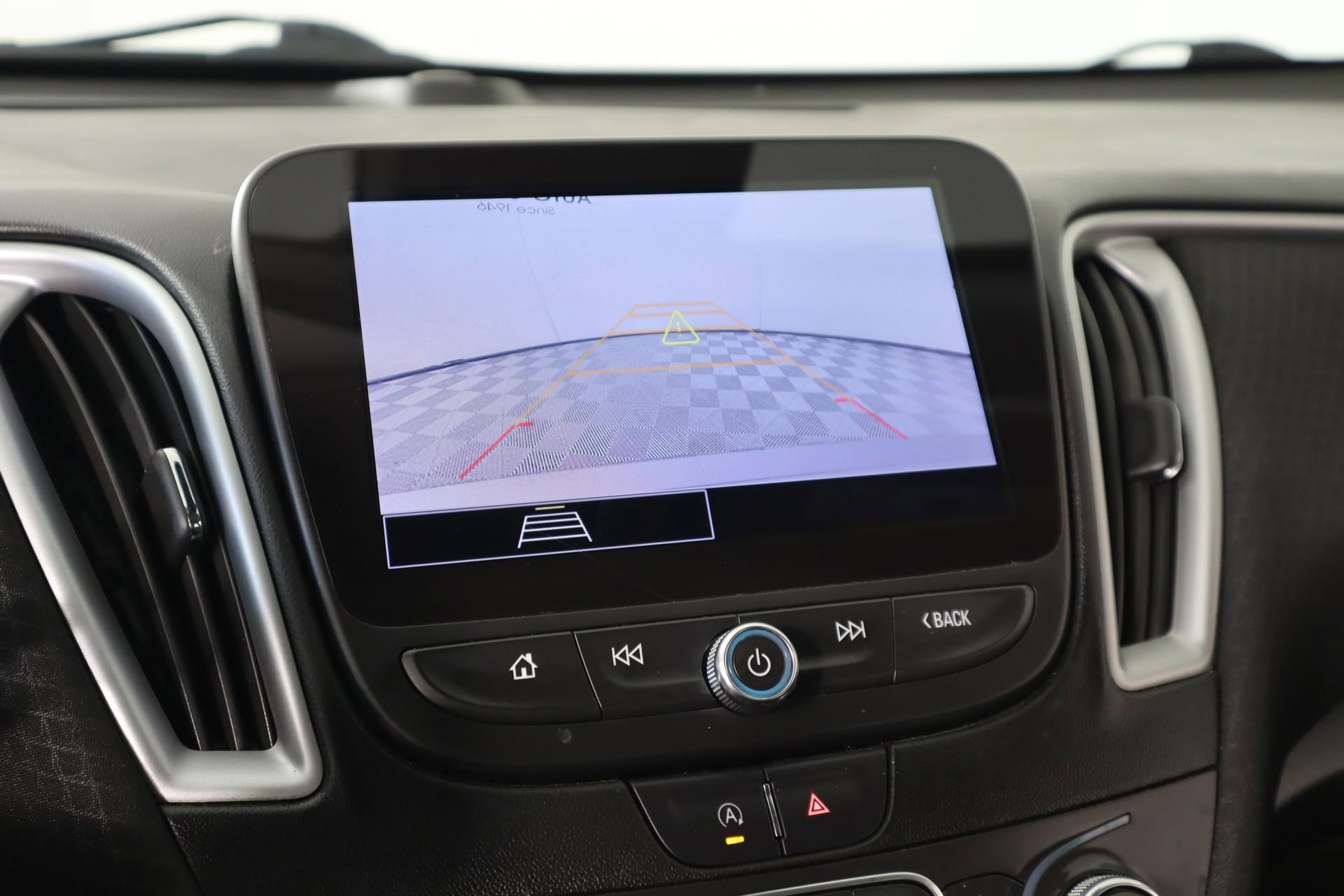 Used 2024 Chevrolet Malibu LT image 6