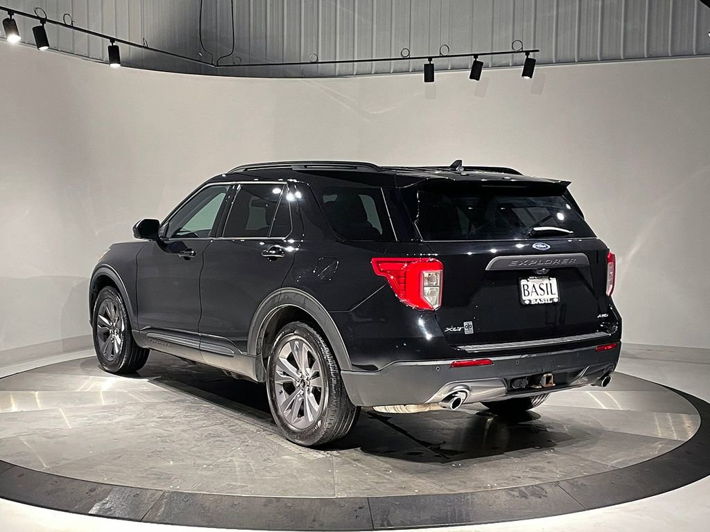 Used 2022 Ford Explorer XLT w/ Equipment Group 202A image 14