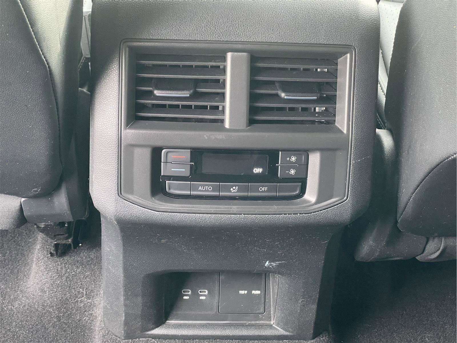 Used 2022 Volkswagen Atlas SE image 18