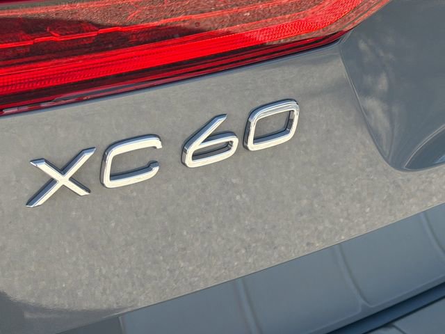 Used 2022 Volvo XC60 B6 Inscription w/ Advanced Package image 11