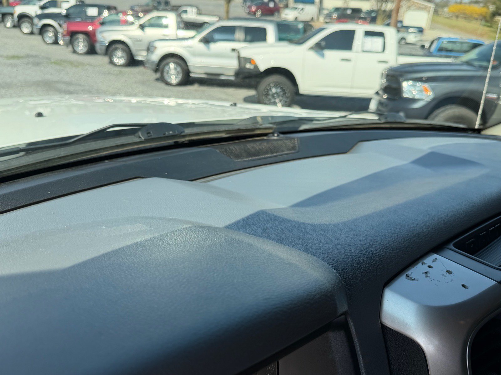 Used 2016 RAM 2500 SLT w/ Protection Group AWD/4WD image 29