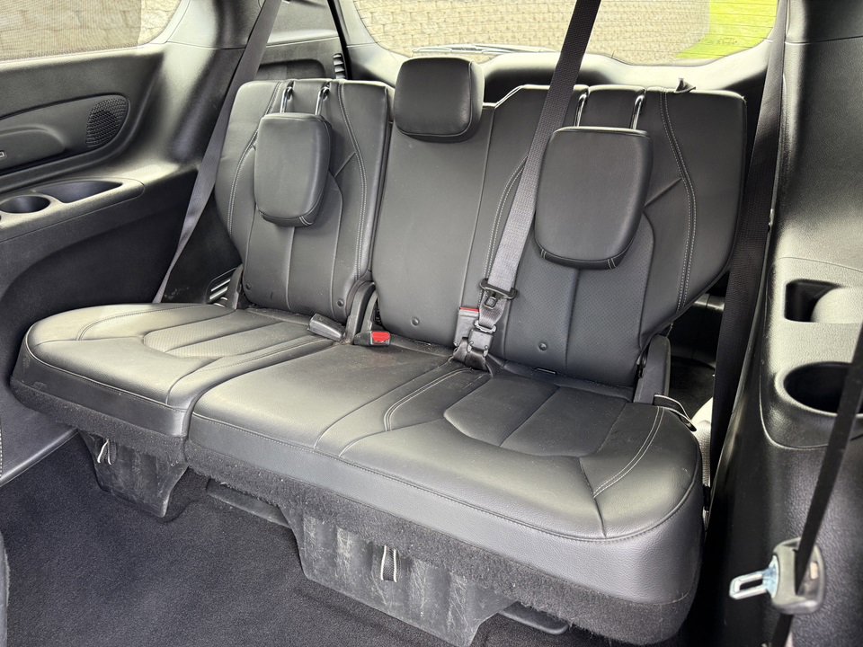 Used 2020 Chrysler Pacifica Touring-L Plus image 7