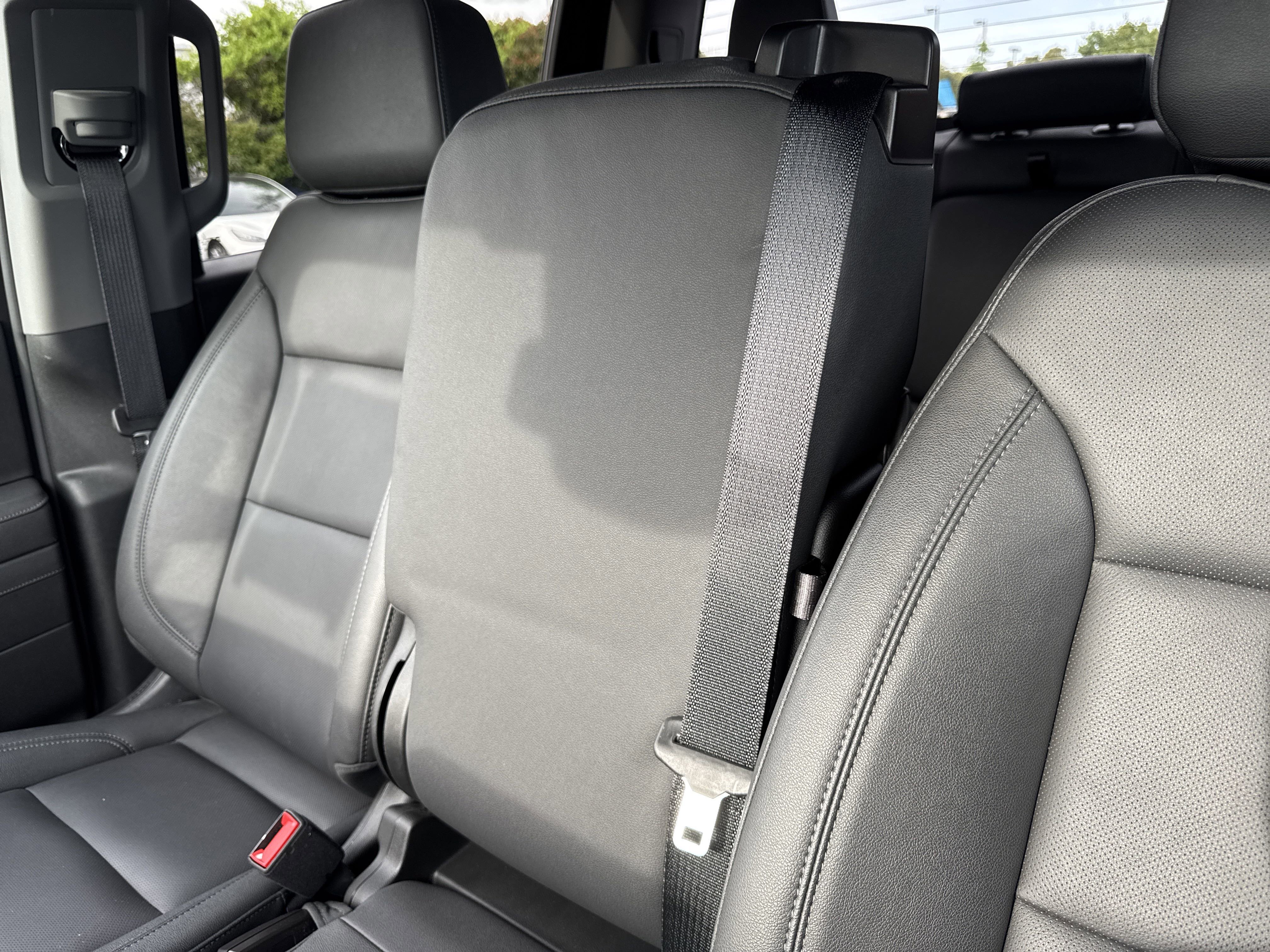 Used 2025 GMC Sierra 1500 SLT image 77