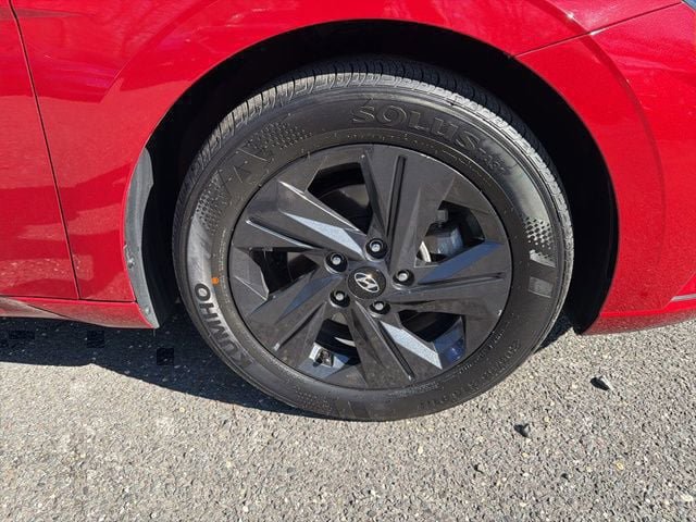 Certified 2023 Hyundai Elantra SEL image 8