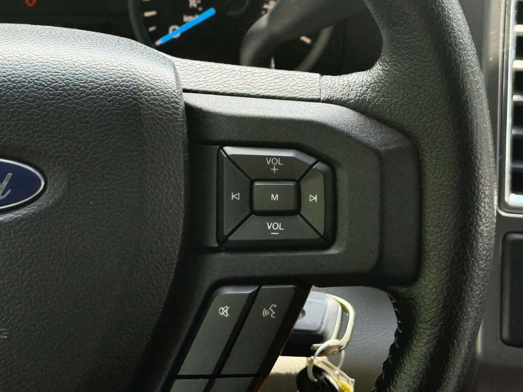 Used 2015 Ford F150 XLT w/ Equipment Group 302A Luxury AWD/4WD image 18