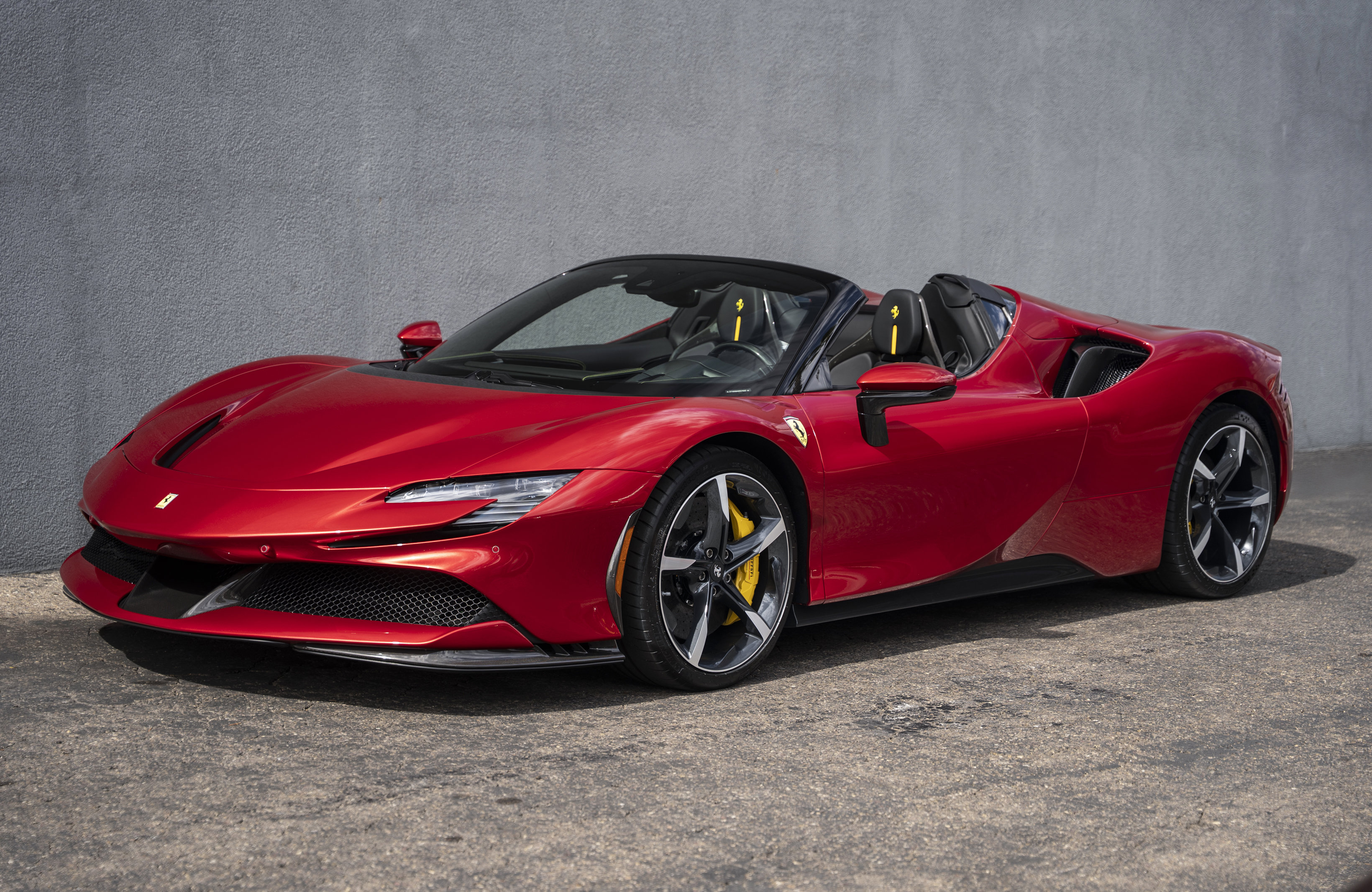 Certified 2022 Ferrari SF90 Spider image 1
