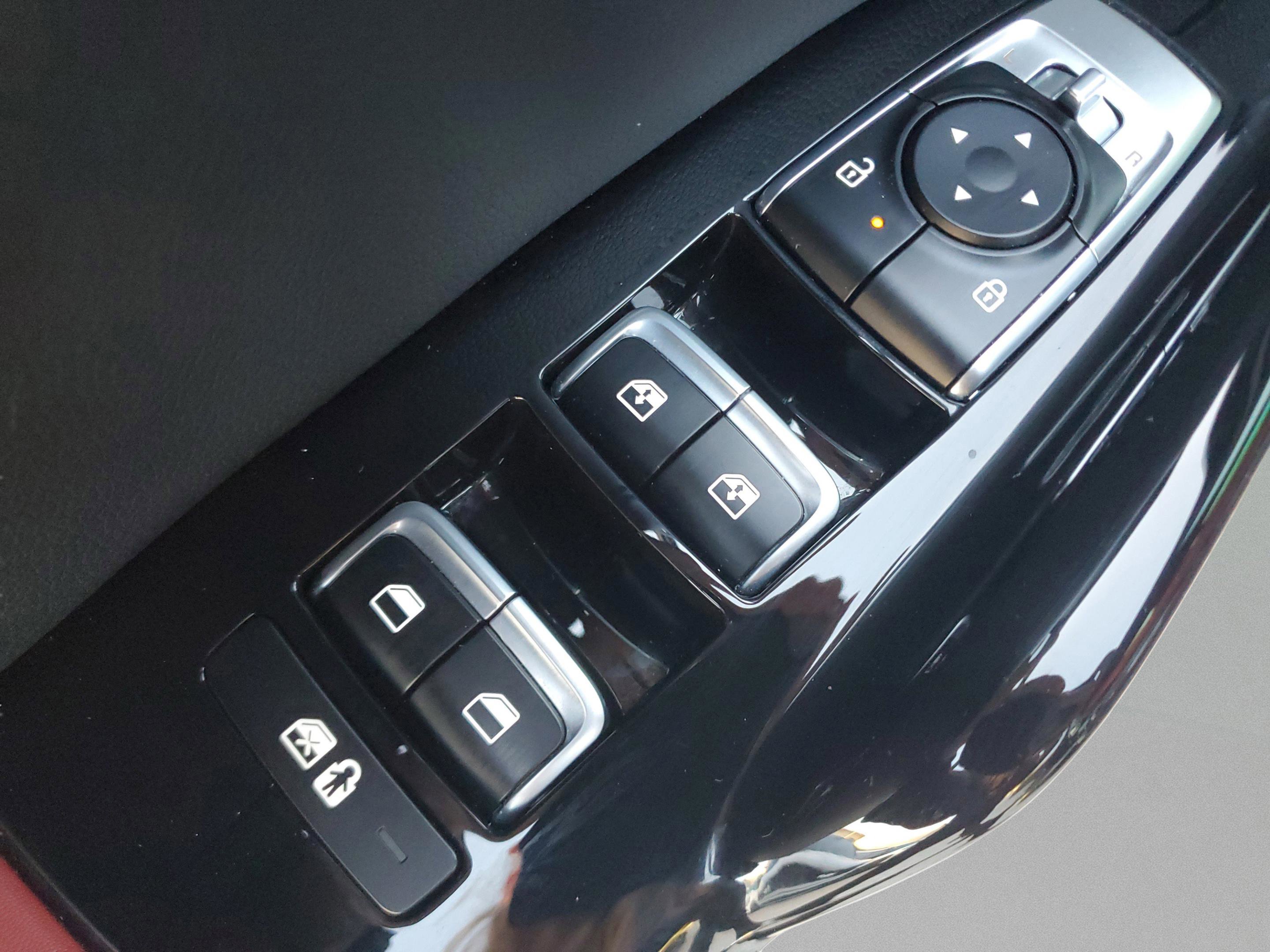 Certified 2025 Kia K5 GT-Line w/ GT-Line Premium Package image 19