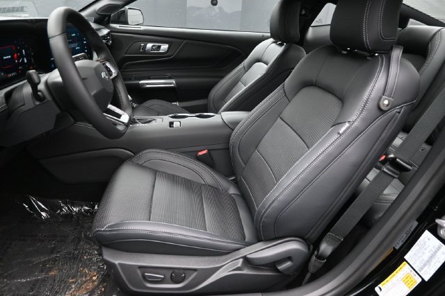 Used 2026 Ford Mustang Premium RWD image 18