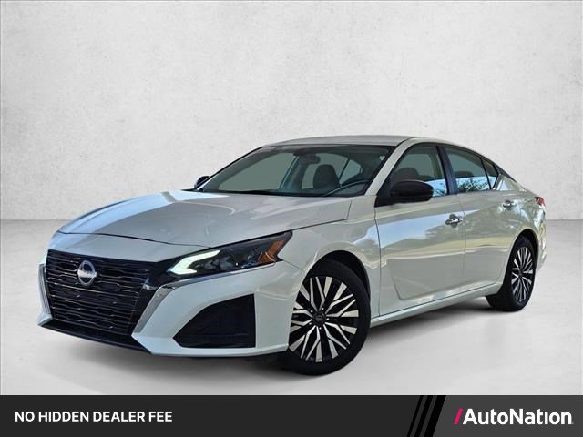Used 2025 Nissan Altima 2.5 SV