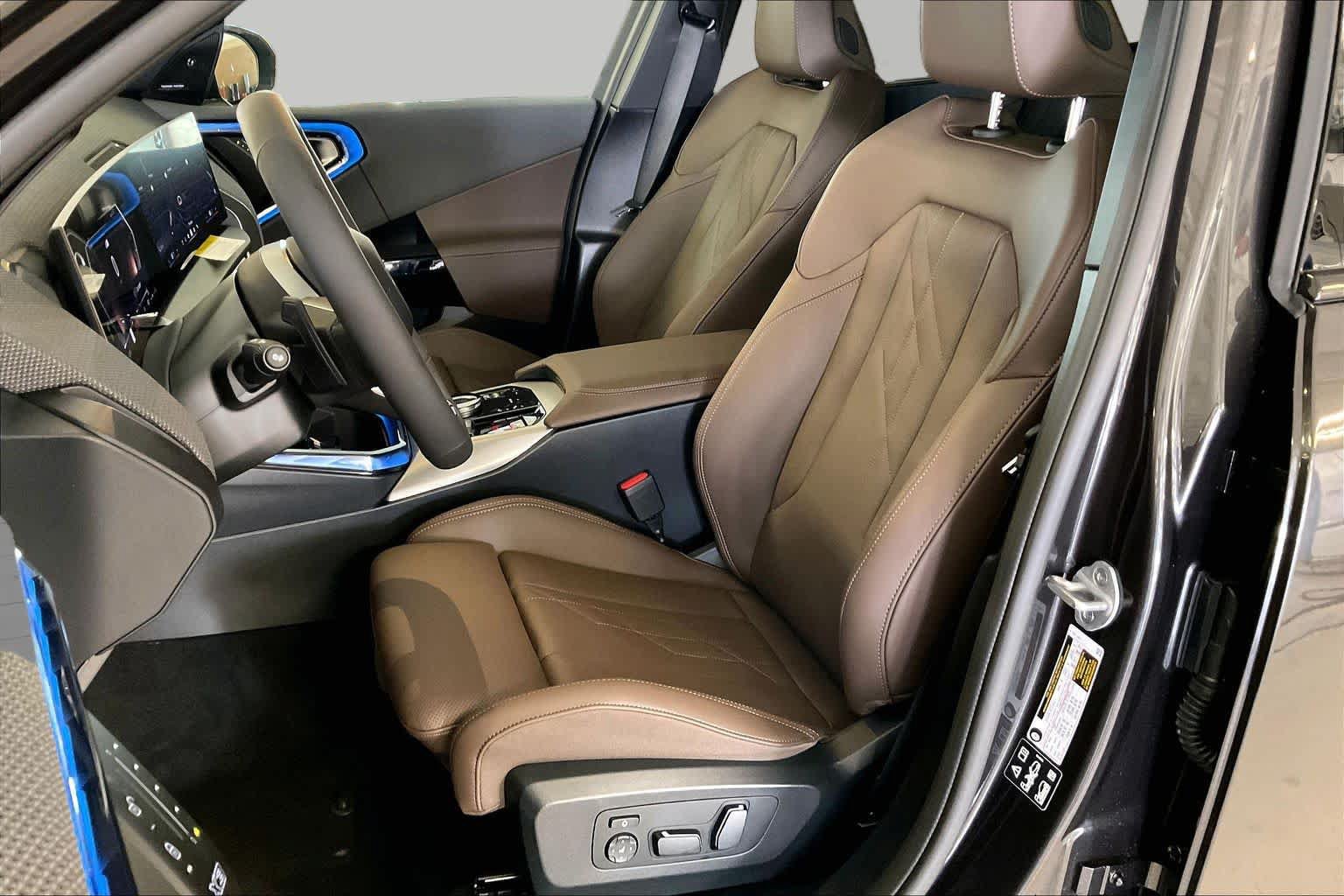 New 2026 BMW X3 xDrive30i w/ Premium Package AWD/4WD image 9