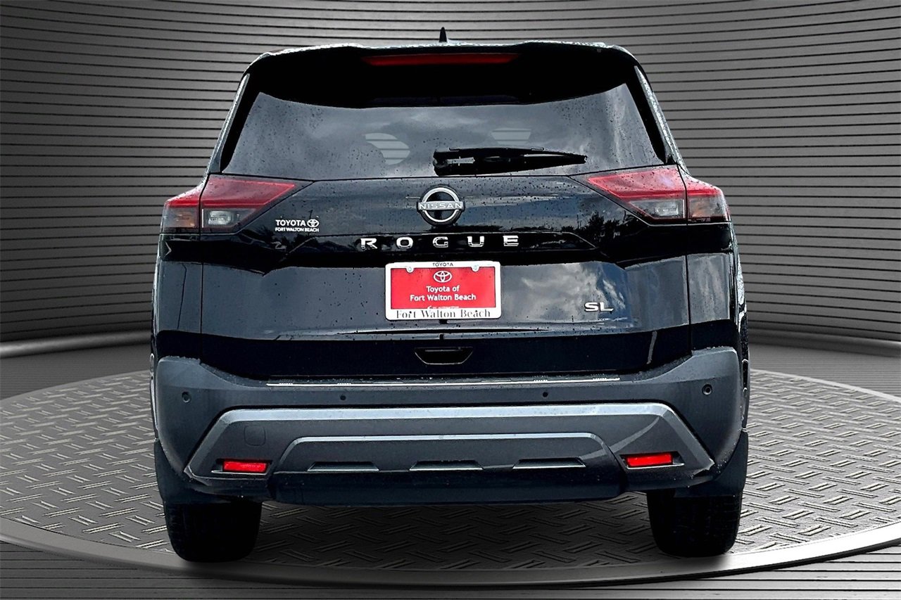 Used 2023 Nissan Rogue SL w/ SL Premium Package image 5