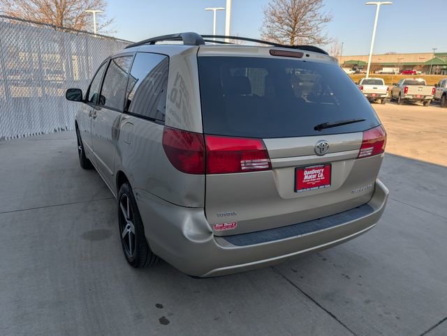 Used 2004 Toyota Sienna CE image 21