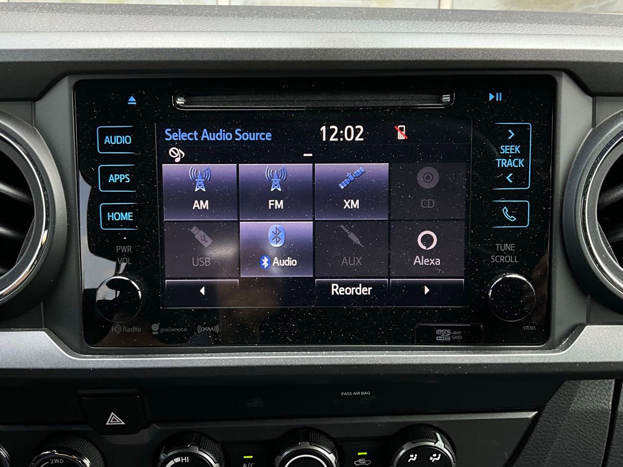 Used 2019 Toyota Tacoma TRD Sport w/ Technology Package image 30