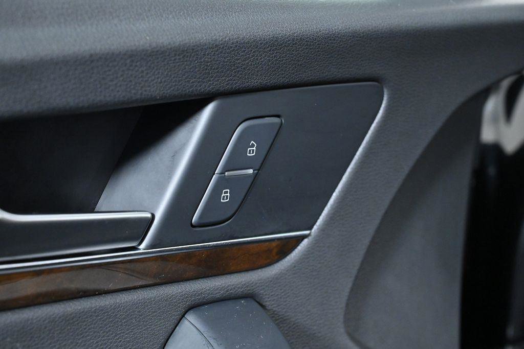 Used 2018 Audi Q5 2.0T Premium image 23