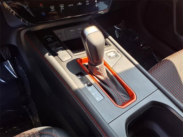 New 2026 Nissan Kicks SR image 17