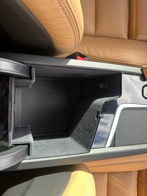 Used 2025 Volvo XC90 B6 Ultra w/ Protection Package image 56