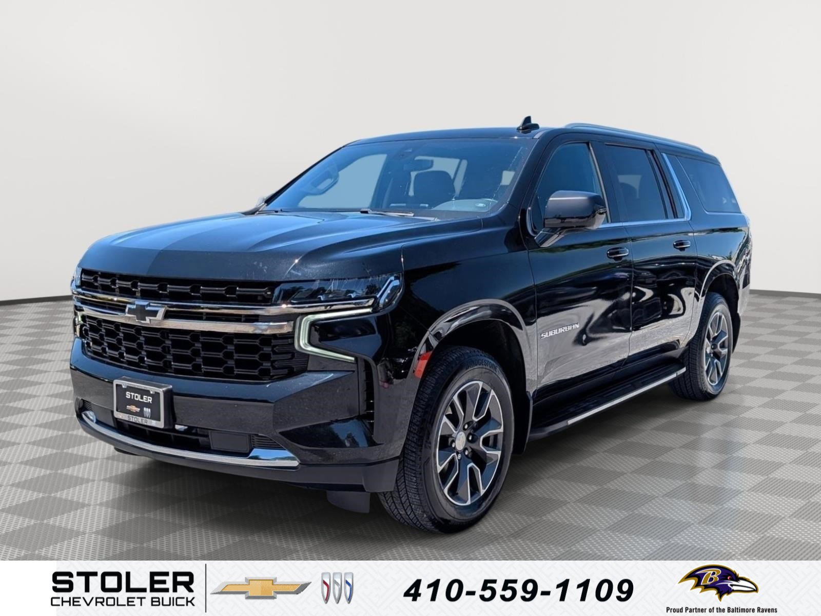 Used 2021 Chevrolet Suburban LS RWD image 1