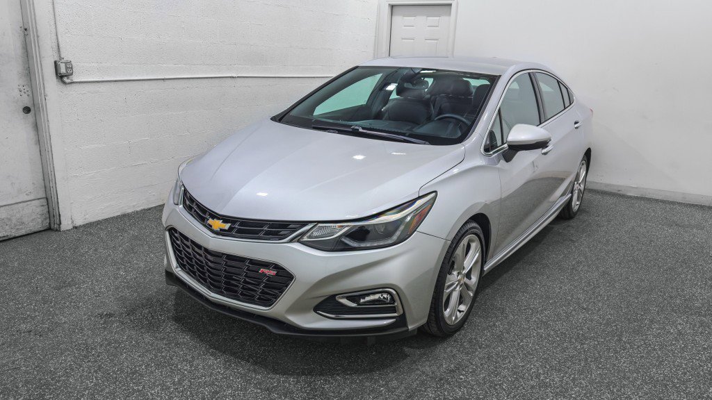 Used 2016 Chevrolet Cruze Premier w/ RS Package FWD image 4