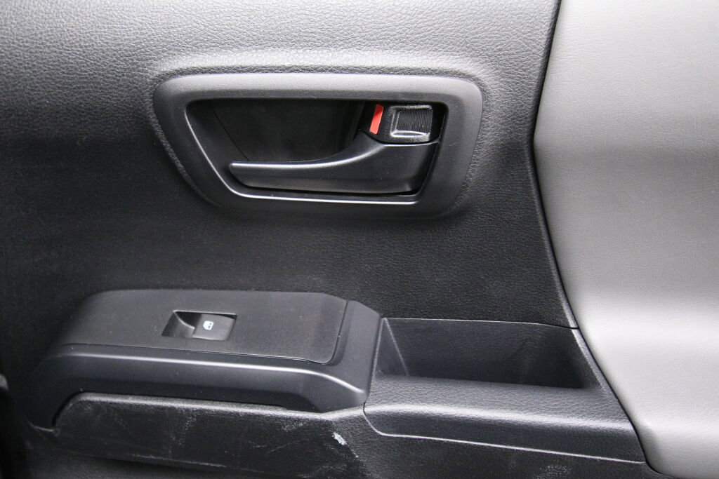Used 2022 Toyota Tacoma SR w/ SR Convenience Package RWD image 24