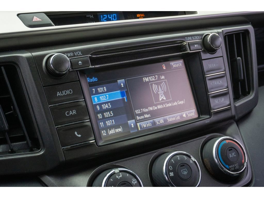 Used 2015 Toyota RAV4 LE image 20