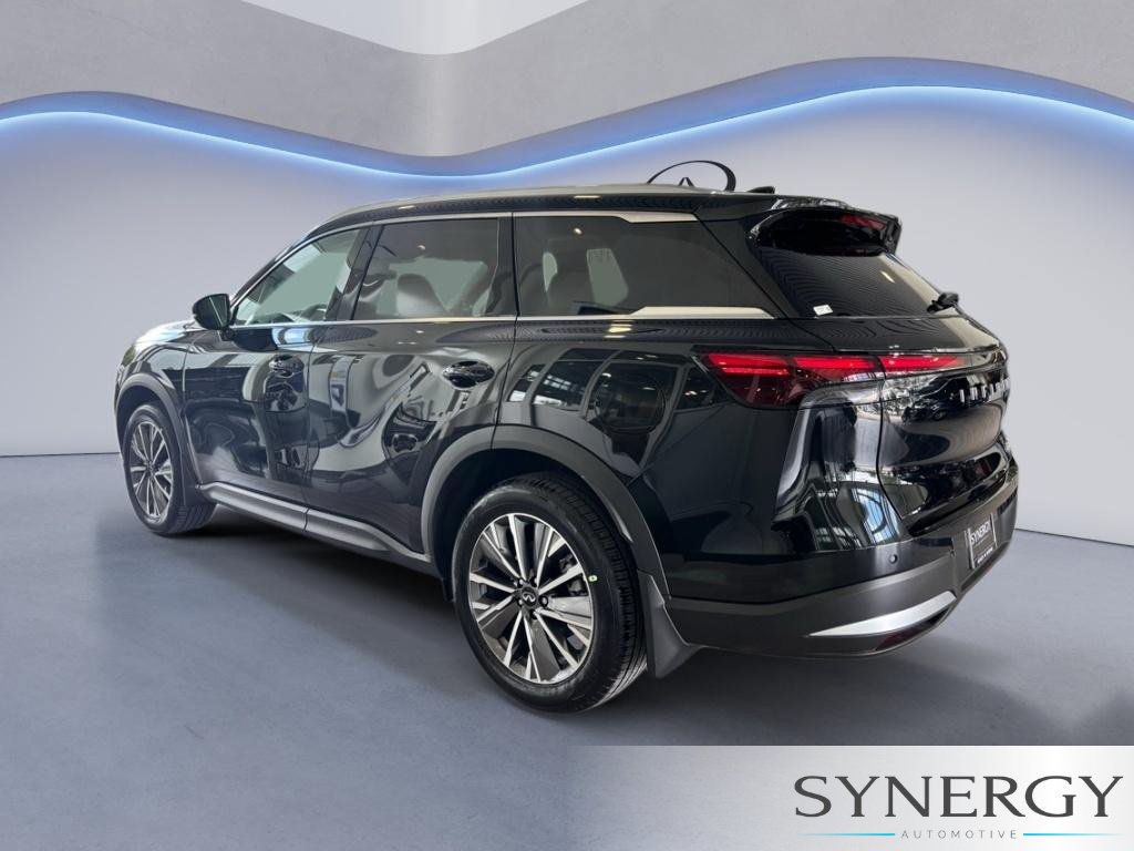Certified 2027 INFINITI QX60 Luxe w/ Cargo Package FWD image 7