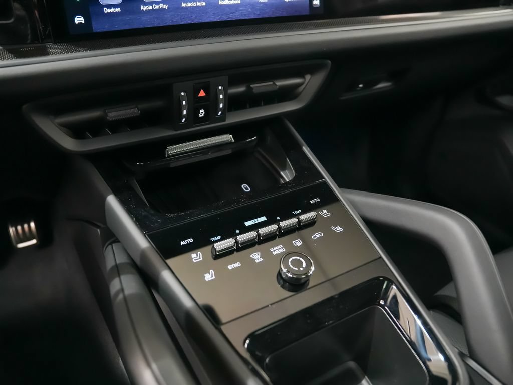 New 2026 Porsche Cayenne GTS AWD/4WD image 32