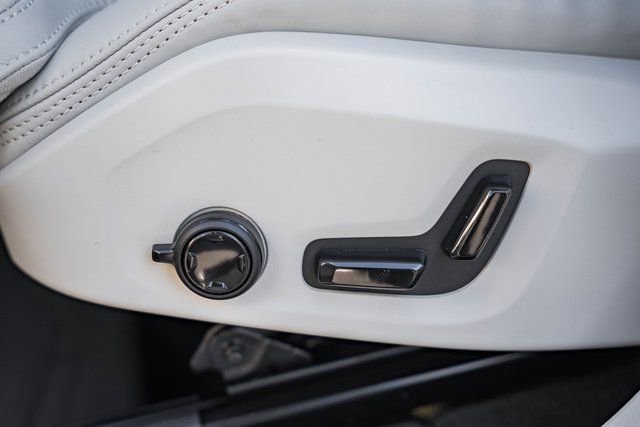 New 2026 Volvo XC60 B5 Ultra w/ Protection Package Premier AWD/4WD image 36