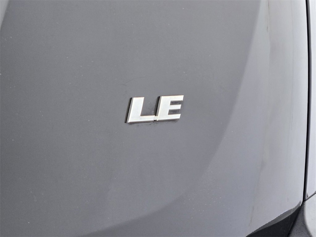 Used 2013 Toyota RAV4 LE image 12