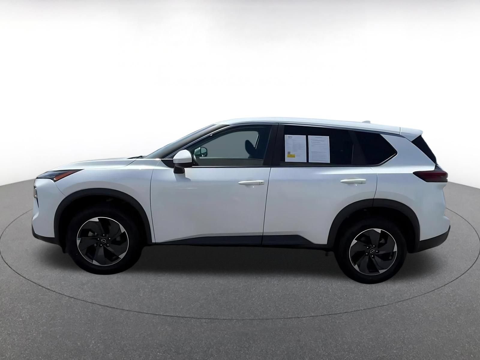 Used 2025 Nissan Rogue SV AWD/4WD image 8