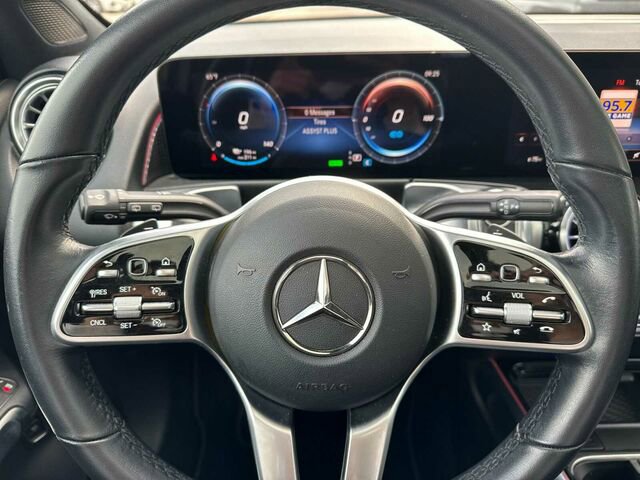 Used 2022 Mercedes-Benz EQB 300 4MATIC w/ Exclusive Package image 28