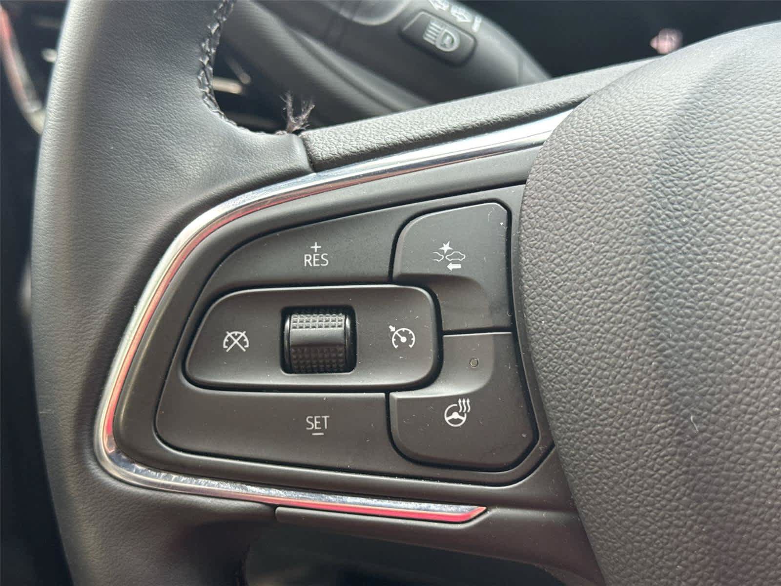 Used 2024 Buick Envista Sport Touring w/ Convenience I Package FWD image 23