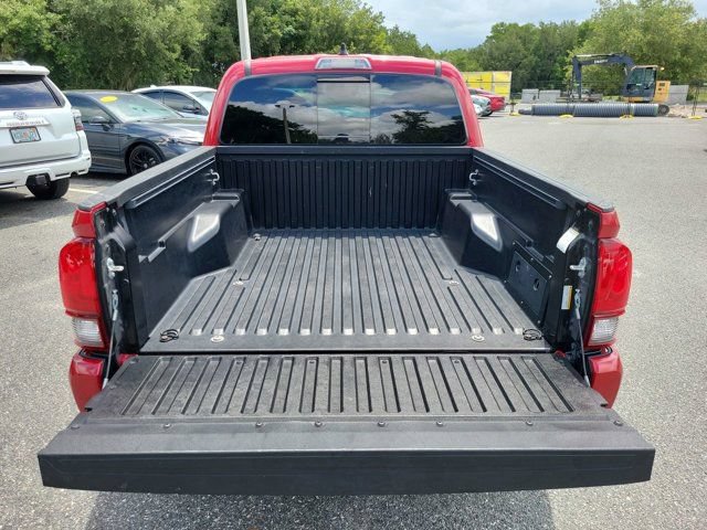 Used 2022 Toyota Tacoma SR5 w/ Technology Package RWD image 19