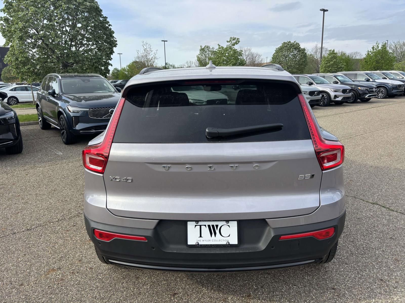 New 2026 Volvo XC40 B5 Core w/ Protection Package Premier AWD/4WD image 6
