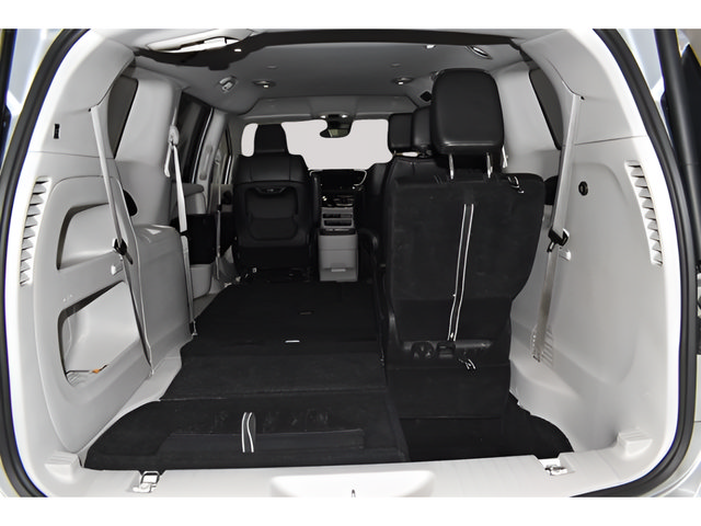 Certified 2024 Chrysler Pacifica Touring-L FWD image 21