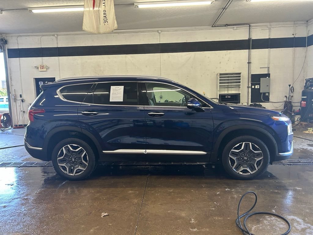 Used 2022 Hyundai Santa Fe Limited AWD/4WD image 8