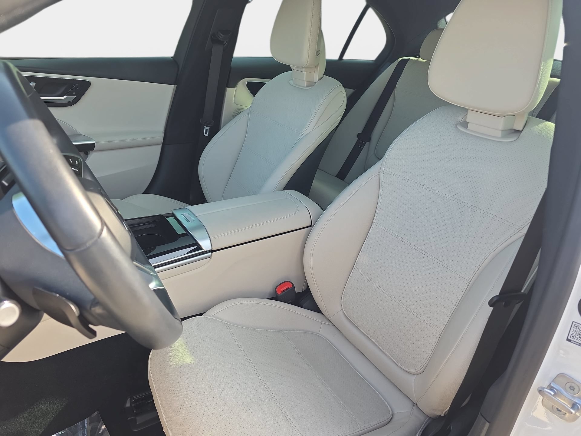 Used 2024 Mercedes-Benz C 300 Sedan image 15