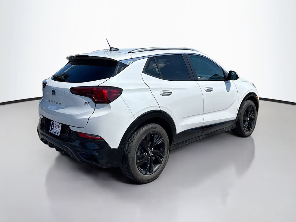Used 2024 Buick Encore GX Sport Touring FWD image 8