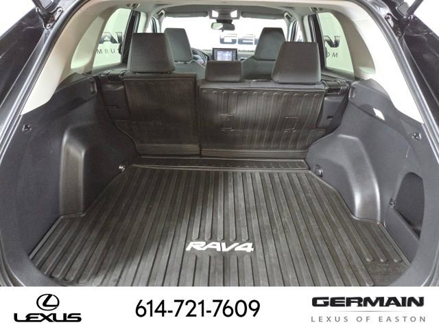 Used 2022 Toyota RAV4 LE image 24