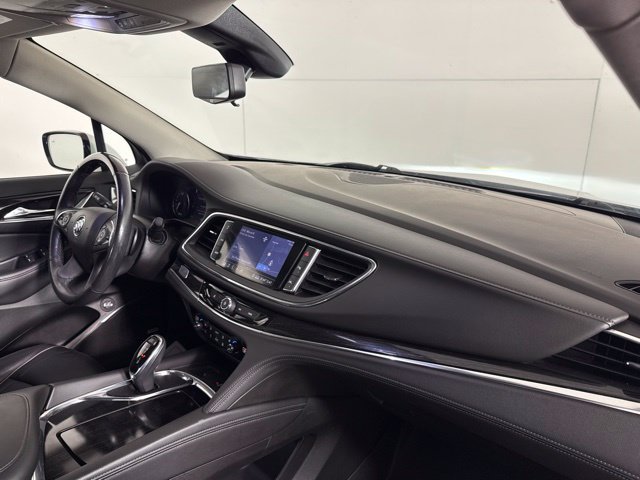 Used 2021 Buick Enclave Avenir w/ Avenir Technology Package AWD/4WD image 35