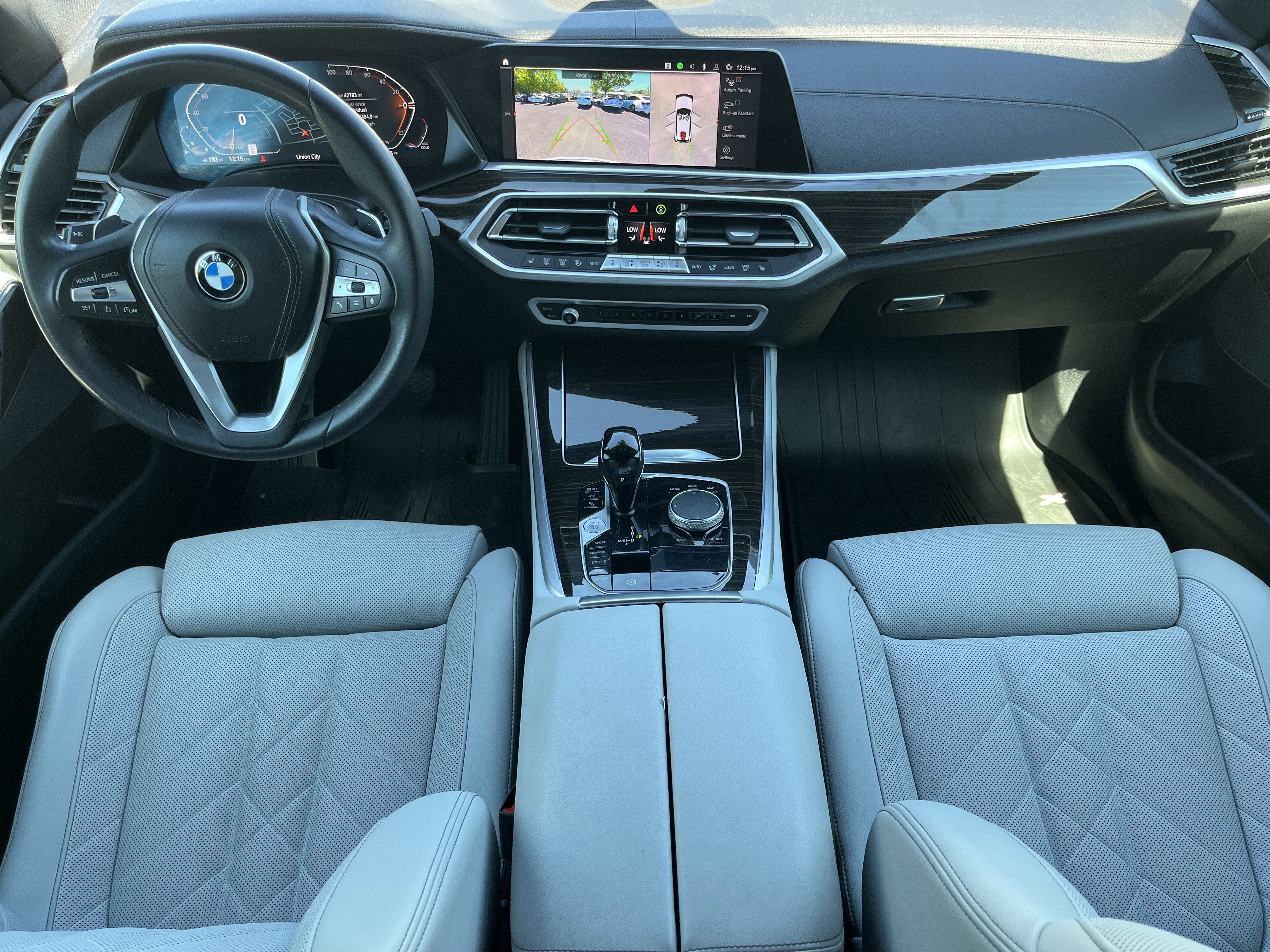 Used 2023 BMW X5 xDrive40i w/ Premium Package AWD/4WD image 3