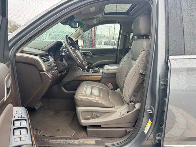 Used 2020 GMC Yukon Denali w/ Open Road Package image 21