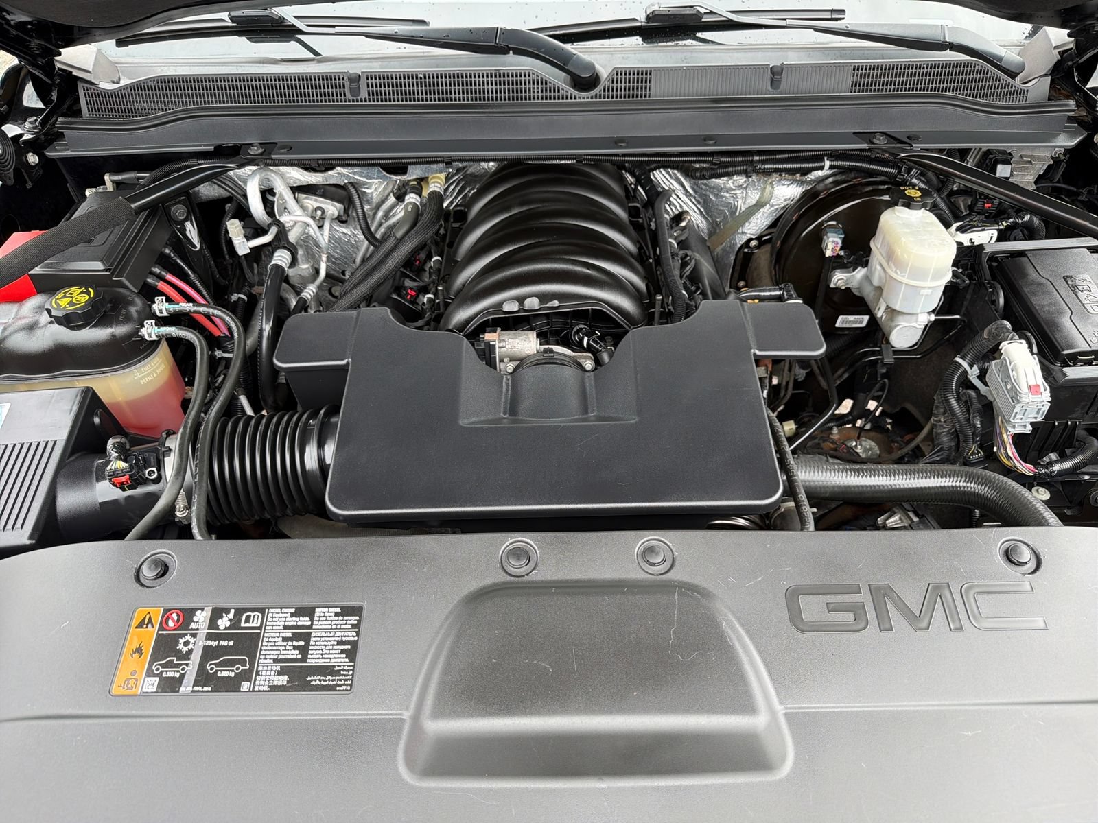 Used 2018 GMC Yukon Denali AWD/4WD image 26