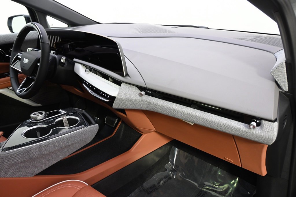 New 2026 Cadillac Optiq Sport 2 image 15