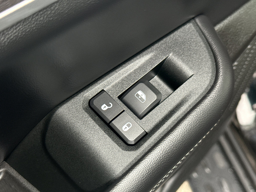 Used 2024 Jeep Grand Cherokee L Limited w/ Luxury Tech Group II AWD/4WD image 32