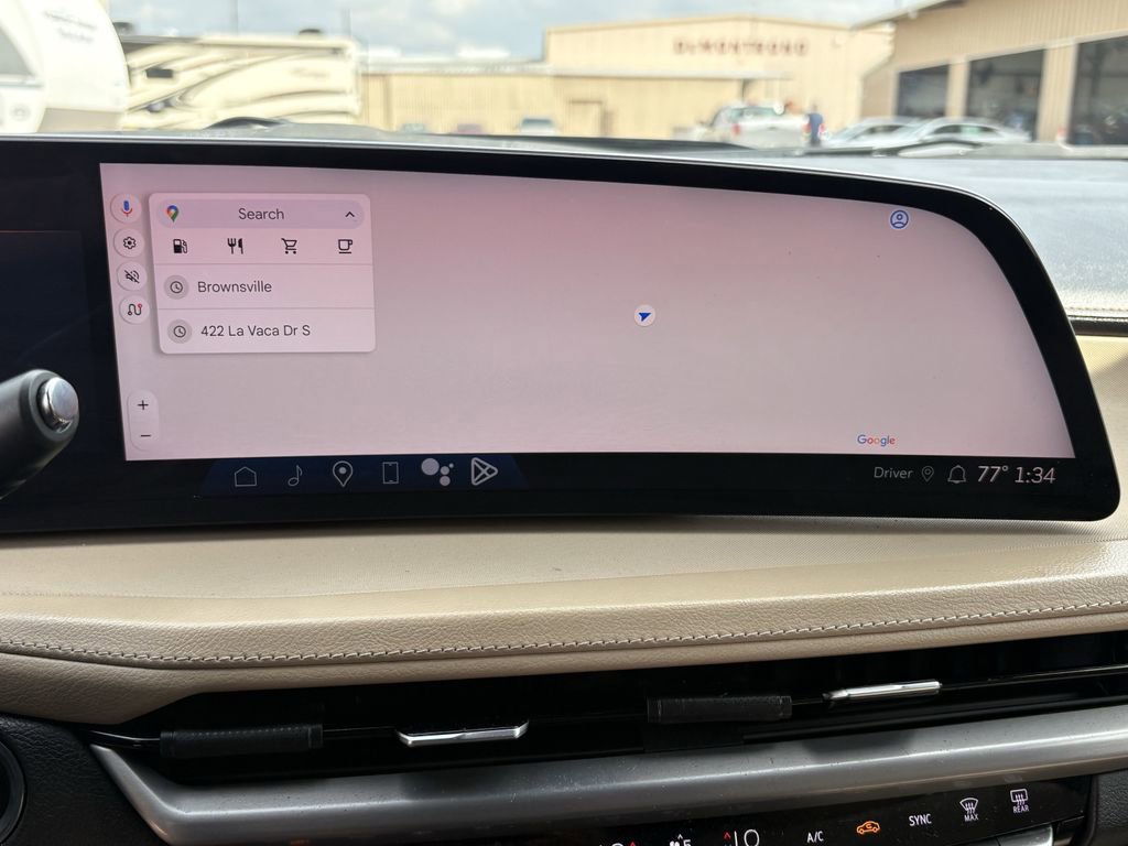 Used 2024 Cadillac XT4 Luxury w/ Cold Weather Package image 17