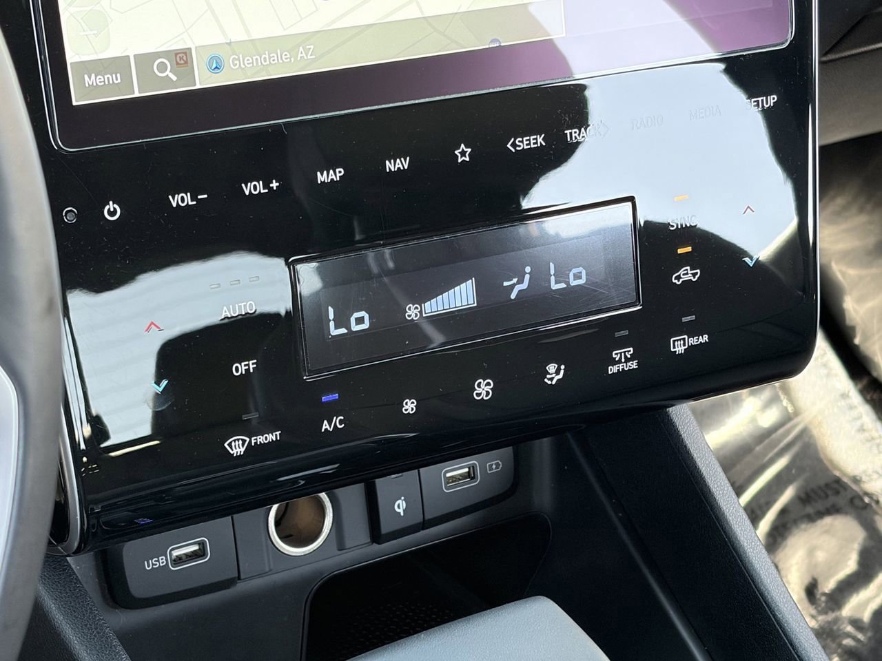 Used 2022 Hyundai Santa Cruz Limited AWD/4WD image 30