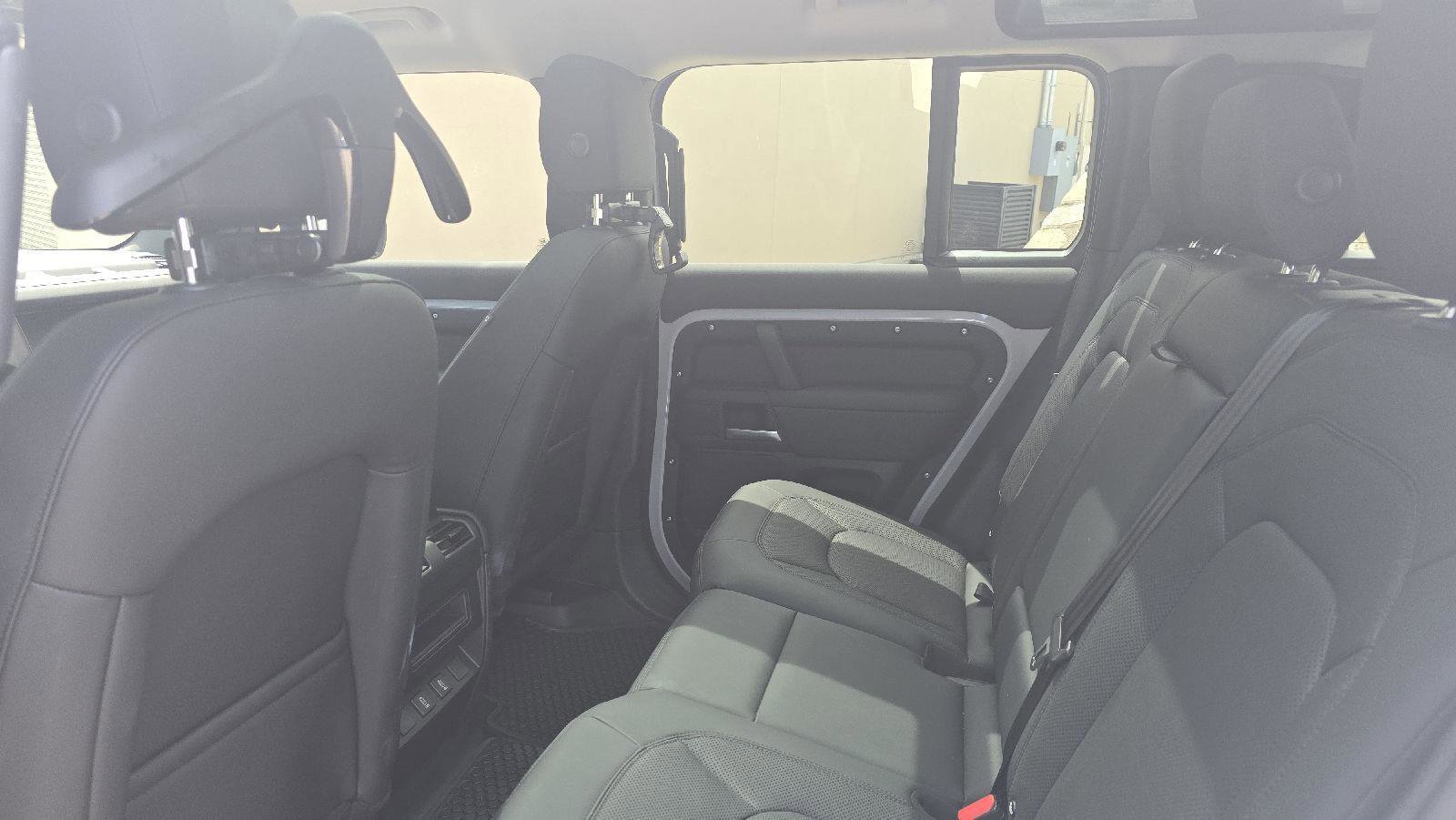 Certified 2026 Land Rover Defender 110 S AWD/4WD image 8