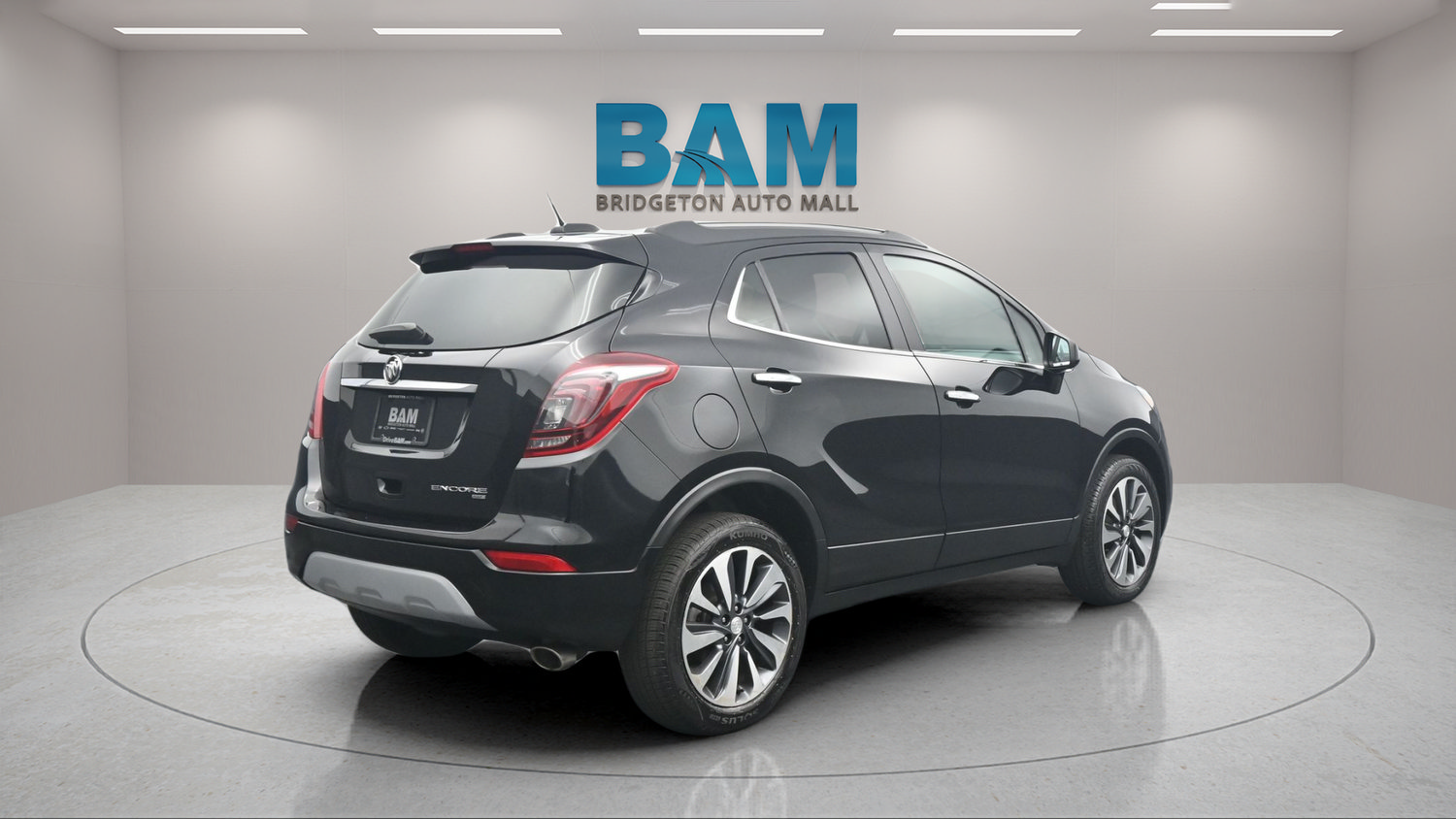 Used 2022 Buick Encore Preferred w/ Safety Package AWD/4WD image 6